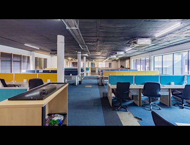 790M² OFFICE TO LET IN FERNDALE